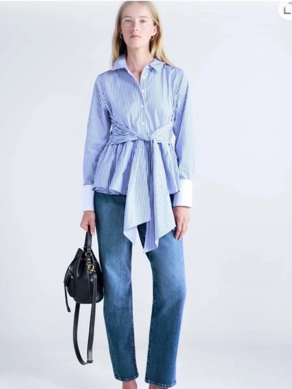 NWT Free Assembly High-Rise straight -Jeans Blue Size 2